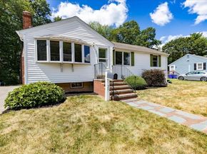 35 Rindone St, Holbrook MA 02343
