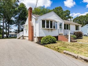 35 Rindone St, Holbrook MA 02343