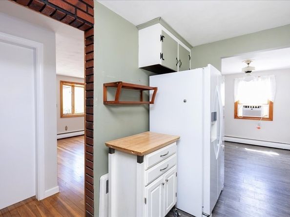 35 Rindone St, Holbrook MA 02343
