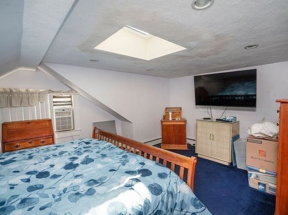 22 Mayfair St, Lynn MA 01904