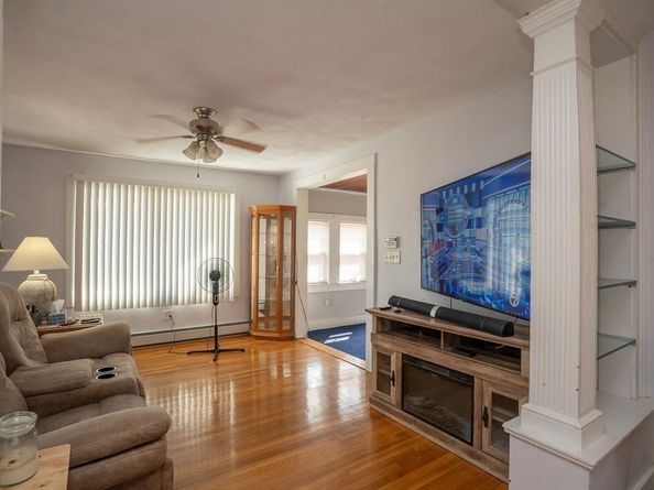 22 Mayfair St, Lynn MA 01904