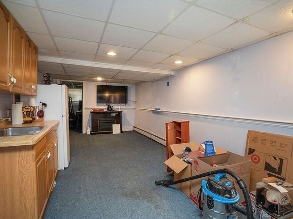 22 Mayfair St, Lynn MA 01904