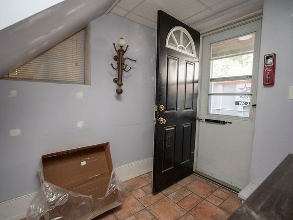 22 Mayfair St, Lynn MA 01904