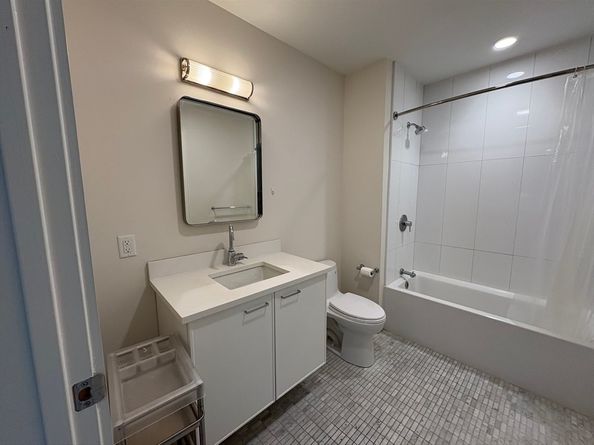 214 Market St 405, Boston MA 02135