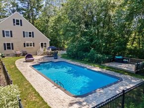 76 Union St, Hanson MA 02341