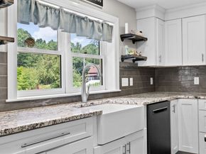 76 Union St, Hanson MA 02341