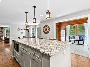 76 Union St, Hanson MA 02341