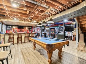76 Union St, Hanson MA 02341