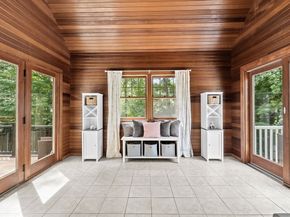 76 Union St, Hanson MA 02341