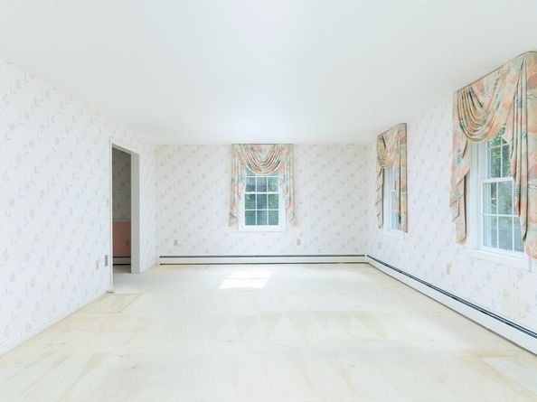 44 Camp Street, Paxton MA 01612
