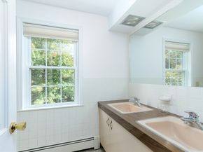 44 Camp Street, Paxton MA 01612