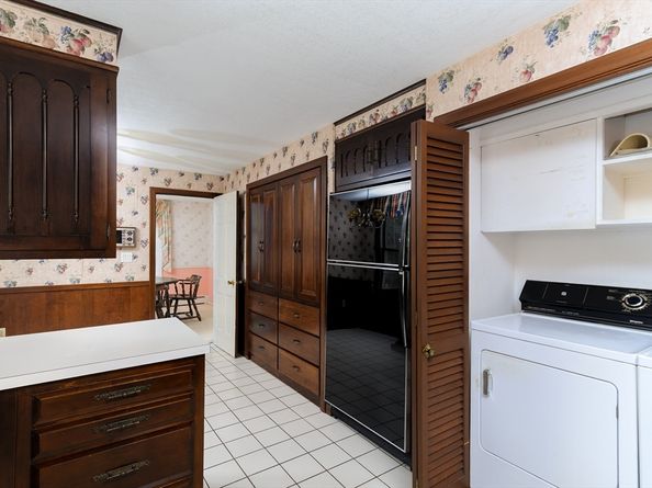 44 Camp Street, Paxton MA 01612