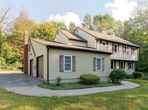 44 Camp Street, Paxton MA 01612