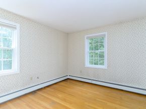 44 Camp Street, Paxton MA 01612