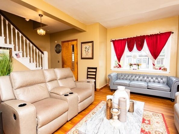 43 Aldrich St, Boston MA 02131