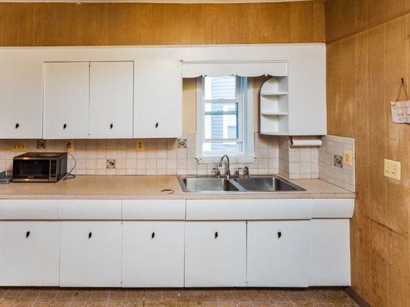 43 Aldrich St, Boston MA 02131