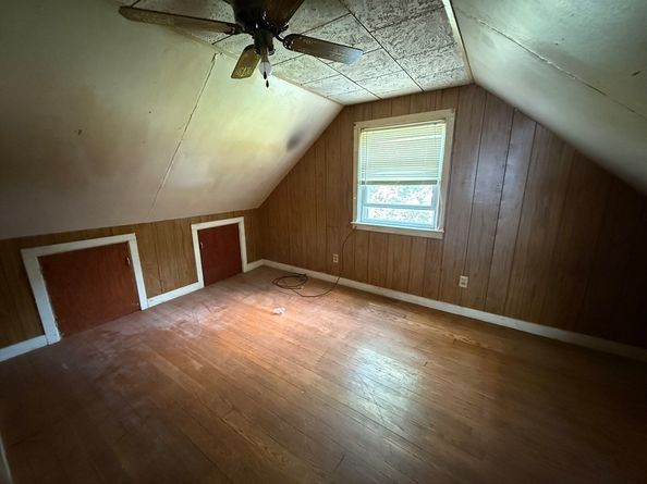 473 Pleasant St, Leicester MA 01524