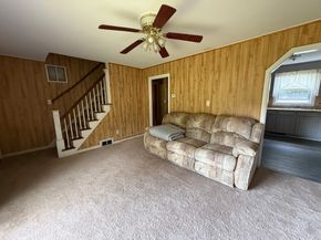 473 Pleasant St, Leicester MA 01524