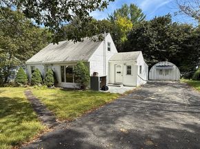 473 Pleasant St, Leicester MA 01524