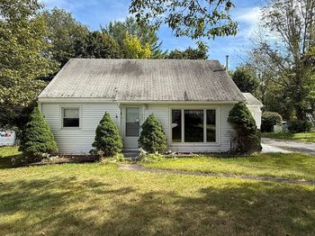 473 Pleasant St