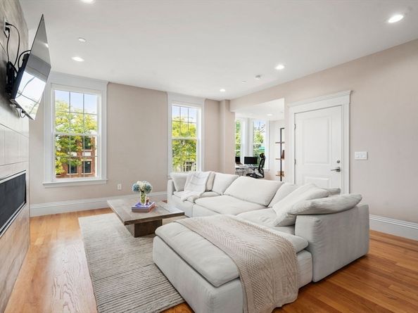 505 E Broadway 2, Boston MA 02127