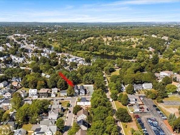 69 Readville St A, Boston MA 02136
