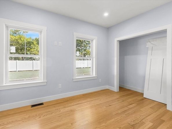 69 Readville St A, Boston MA 02136