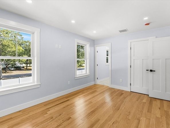 69 Readville St A, Boston MA 02136