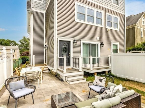 287 Cherry Street 2, Newton MA 02465