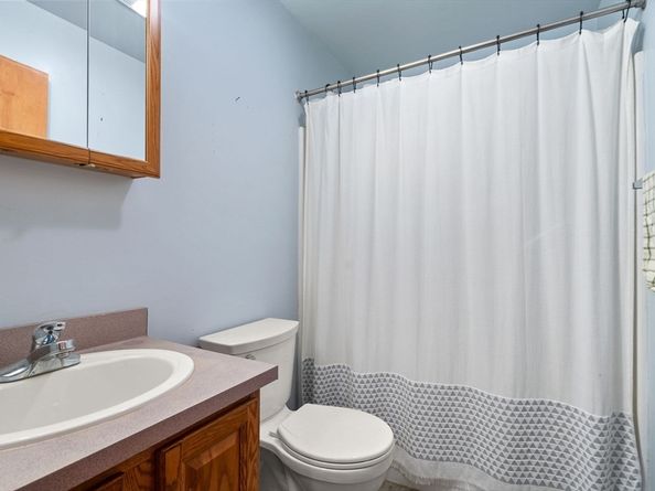 43 Outlook Rd, Billerica MA 01862
