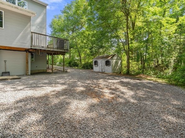 43 Outlook Rd, Billerica MA 01862