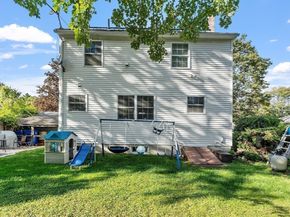 14 Hyde Park St, Winchendon MA 01475