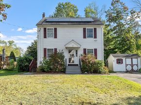 14 Hyde Park St, Winchendon MA 01475