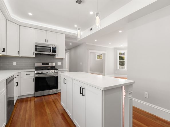 85-87 Dexter Avenue 85, Watertown MA 02472