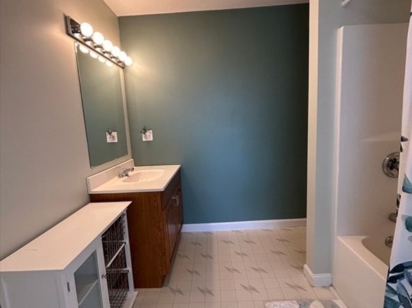 37 Bay Pointe Dr Ext 37, Wareham MA 02532