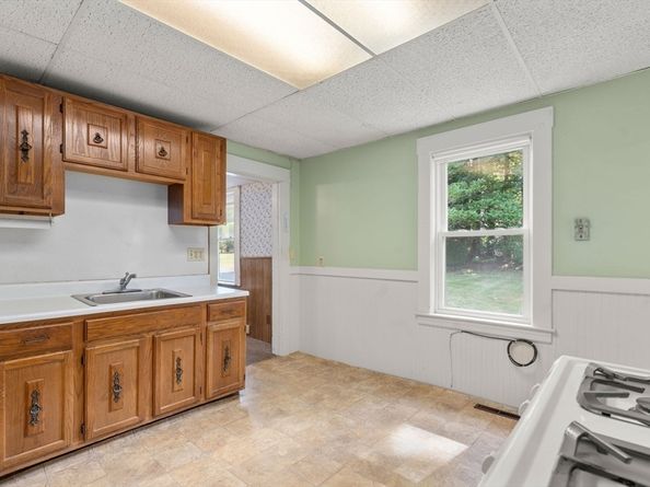 53 Wilson Ave, Framingham MA 01702