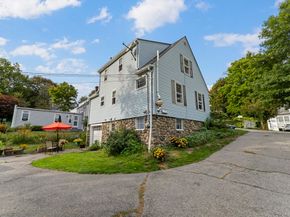 11 Gifford Dr, Worcester MA 01606