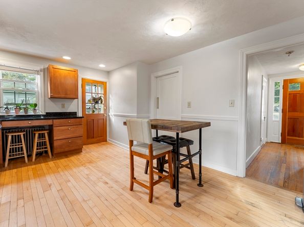 11 Gifford Dr, Worcester MA 01606