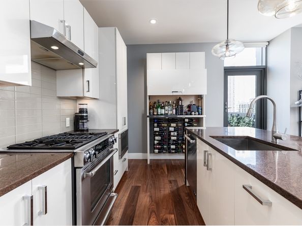 32 Traveler St 510, Boston MA 02118