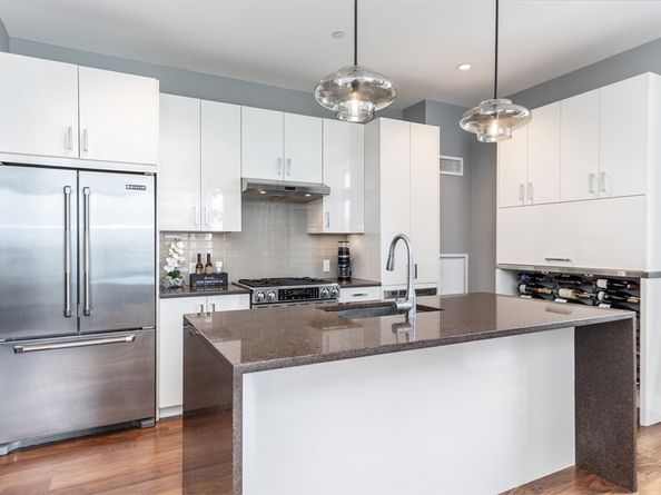 32 Traveler St 510, Boston MA 02118
