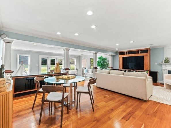 10 Stop River Rd, Norfolk MA 02056