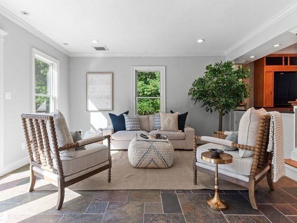 10 Stop River Rd, Norfolk MA 02056