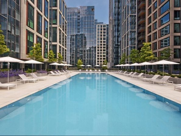 135 Seaport Blvd 2001, Boston MA 02210