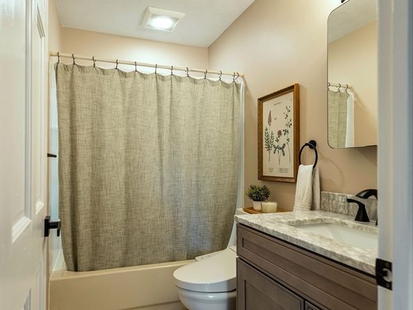 6 Parker River Dr, Newbury MA 01922