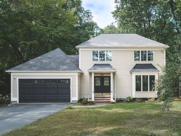 6 Parker River Dr, Newbury MA 01922