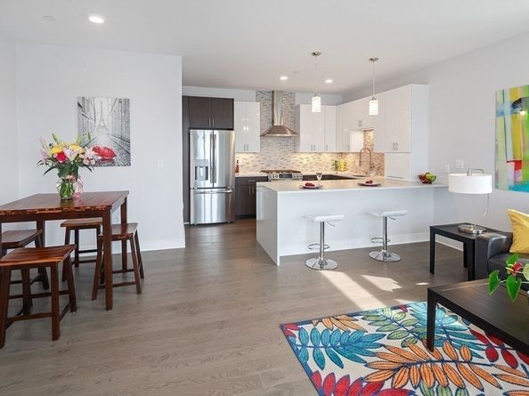 2 Cliveden St 601E, Quincy MA 02169
