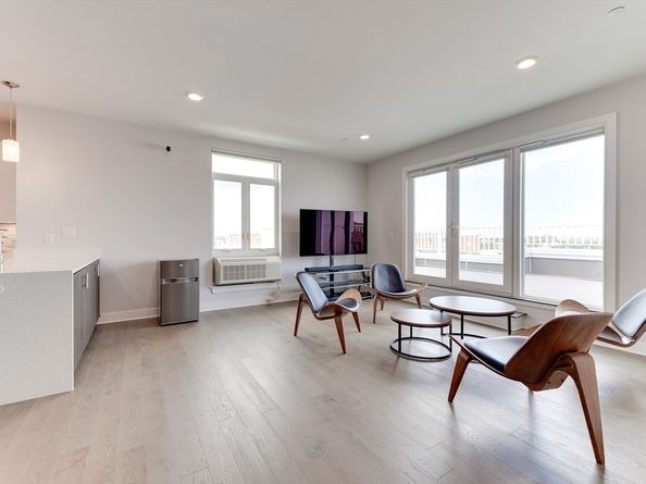 2 Cliveden St 601E, Quincy MA 02169