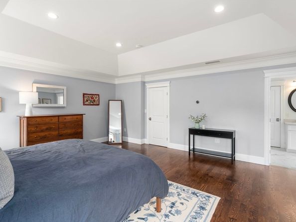 8 Normandie Rd, Dover MA 02030