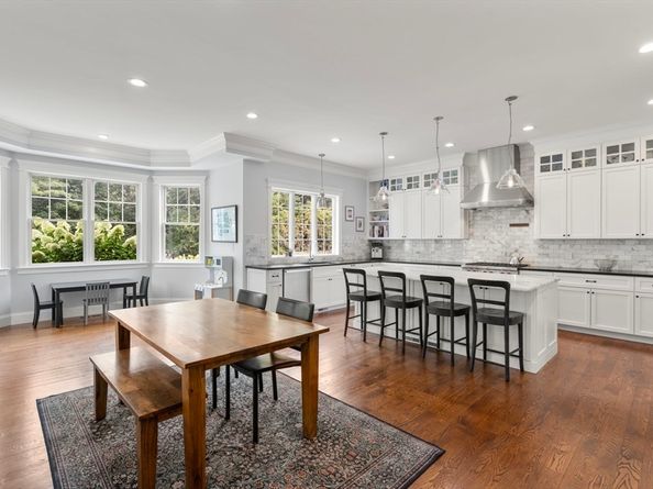 8 Normandie Rd, Dover MA 02030