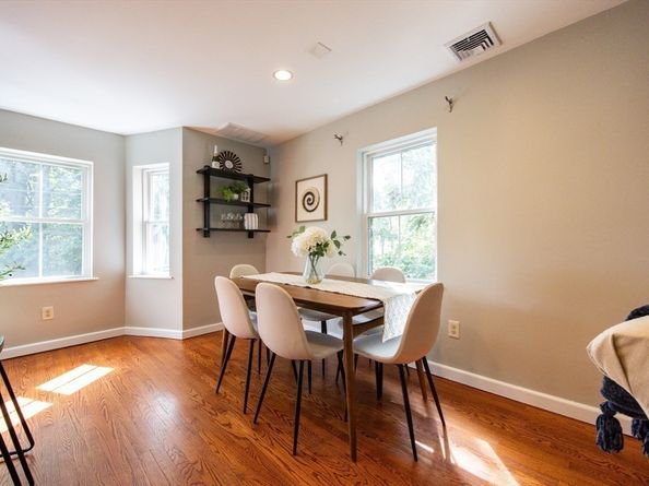 137-139 Thorndike St 2, Arlington MA 02474